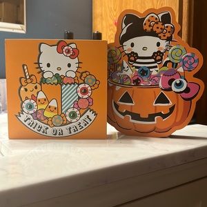 Hello kitty Halloween decor